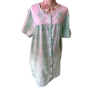 Vintage Womens 2X Mint Green Plaid Button Front cottagecore Lounger grandmacore